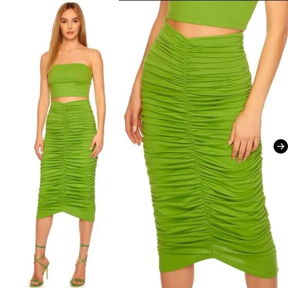 SUSANA MONACO Ruched Midi Skirt Forest Green
Stretch Jersey High Waist Large NEW - Picture 1 of 9
